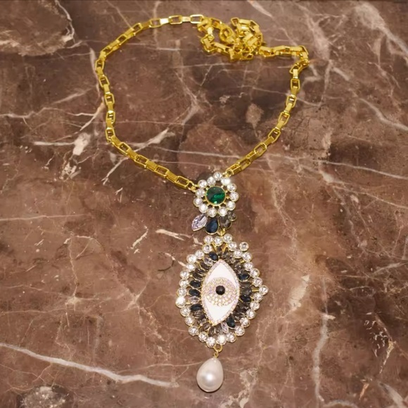 Gaelle - Baroque Style Ethnic Rhinestone Eyes Pendant Necklace - Picture 4 of 5